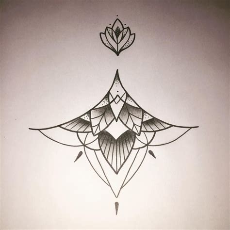 simple under boob tattoos|Under Breast Tattoos for Women: Elegant, Meaningful Designs。